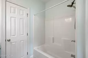 918 Eastman Creek Dr, Beaufort, NC 28516 - Photo 8