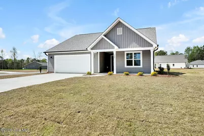 403 Alice Lane, Burgaw, NC 28425 - Photo 2