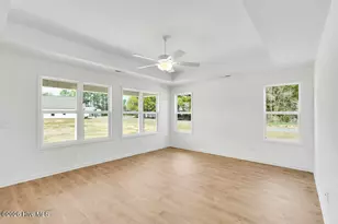 403 Alice Ln, Burgaw, NC 28425 - Photo 12