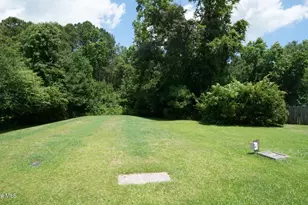 106 Farmgate Dr, Richlands, NC 28574 - Photo 2
