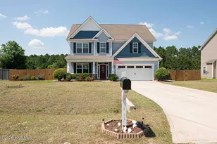 158 Peytons Ridge Dr, Hubert, NC 28539 - Photo 2