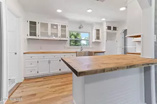 108 McNatt St, Maxton, NC 28364 - Photo 10