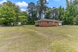 108 McNatt St, Maxton, NC 28364 - Photo 4