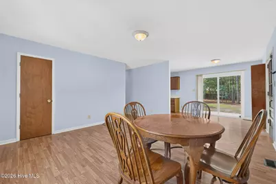 225 E 11th Street, Southport, NC 28461 - Photo 8