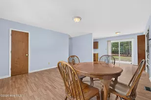 225 E 11th St, Southport, NC 28461 - Photo 8