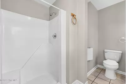 225 E 11th Street, Southport, NC 28461 - Photo 20