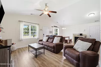 324 Reid Court N, Jacksonville, NC 28540 - Photo 10