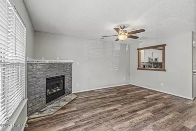 103 Meadowbrook Lane, Jacksonville, NC 28546 - Photo 4