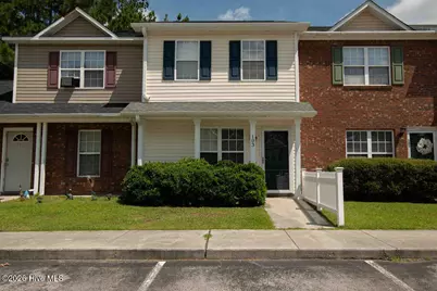 103 Meadowbrook Lane, Jacksonville, NC 28546 - Photo 2