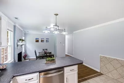 201 Greenbriar Drive, Jacksonville, NC 28546 - Photo 14