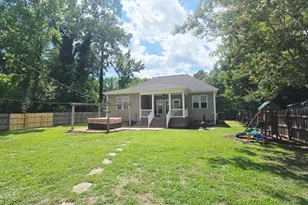 411 NW Backwoods Rd, Moyock, NC 27958 - Photo 4