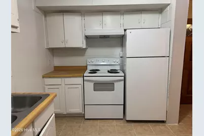 409 E Nelson Street, Robersonville, NC 27871 - Photo 8