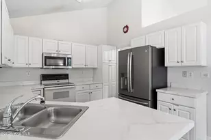 156 Kensington Wy, Aberdeen, NC 28315 - Photo 14