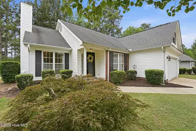 156 Kensington Way, Aberdeen, NC 28315 - Photo 4