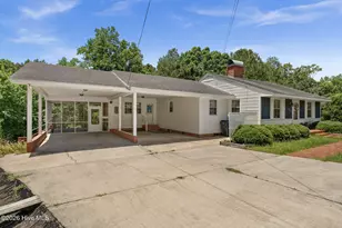 612 David St, Elizabethtown, NC 28337 - Photo 2
