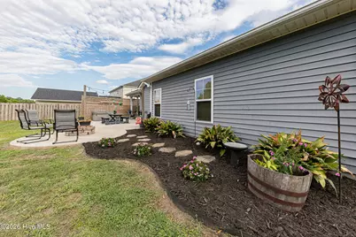 414 Fawns Creek Chase, Jacksonville, NC 28540 - Photo 36
