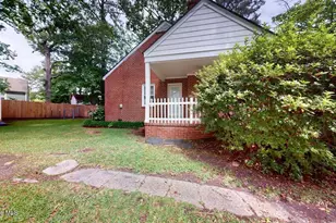 115 Jean Cir, Jacksonville, NC 28540 - Photo 6