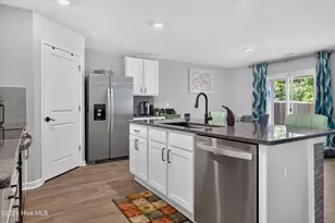 8322 E Highcroft Dr NE, Leland, NC 28451 - Photo 8