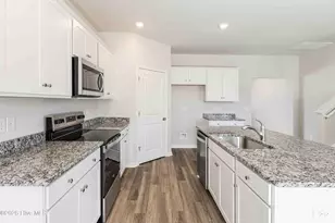 656 Forecastle Ln, Jacksonville, NC 28546 - Photo 10