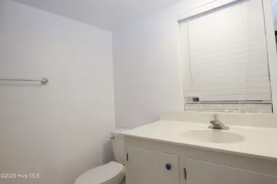 345 E New Hampshire Avenue, Southern Pines, NC 28387 - Photo 56