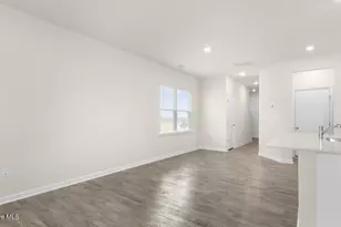 140 Starlight St, Sanford, NC 27330 - Photo 4