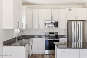 304 Oceanaire Ln, Surf City, NC 28445 - Photo 16