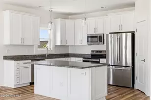 304 Oceanaire Ln, Surf City, NC 28445 - Photo 16