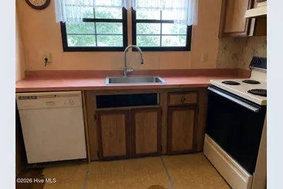 9559 US 17 Highway S, Chocowinity, NC 27817 - Photo 2