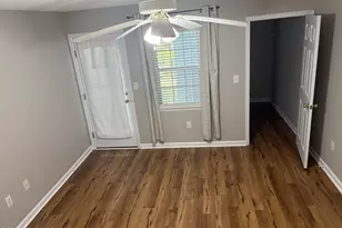 302 Courtyard E, Beaufort, NC 28516 - Photo 6
