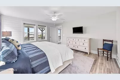 9091 W 9th Street, Surf City, NC 28445 - Photo 16