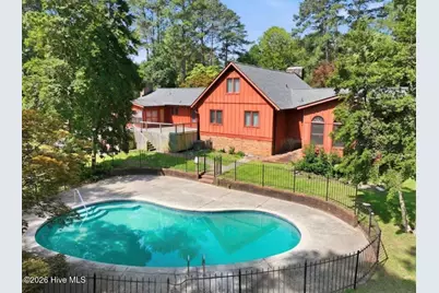 2107 Pinewood Terrace, Fayetteville, NC 28304 - Photo 2