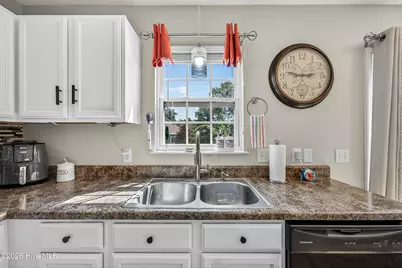 107 Dillard Lane, Richlands, NC 28574 - Photo 16
