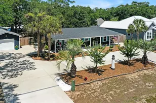 103 NW 25th St, Oak Island, NC 28465 - Photo 4