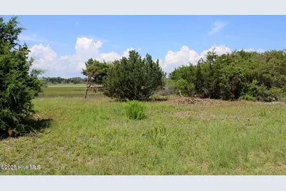 836 Ocean Boulevard W, Holden Beach, NC 28462 - Photo 4
