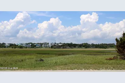 838 Ocean Boulevard W, Holden Beach, NC 28462 - Photo 4