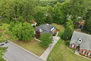 402 Kempton Dr, Greenville, NC 27834 - Photo 6