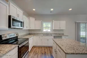 1010 Sailfish St, New Bern, NC 28562 - Photo 18