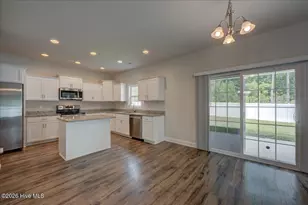 1010 Sailfish St, New Bern, NC 28562 - Photo 14