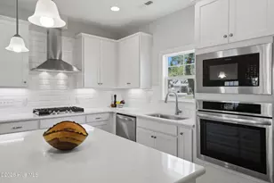 2498 Lake Ridge Dr, Southport, NC 28461 - Photo 28