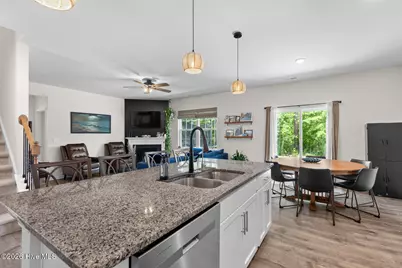 1013 Ella Bengel Drive, New Bern, NC 28562 - Photo 16