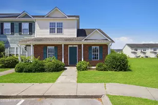 207 Ashwood Dr, Jacksonville, NC 28546 - Photo 1