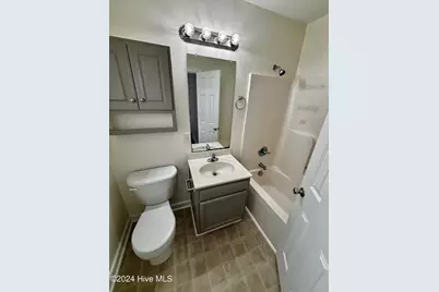 207 Ashwood Drive, Jacksonville, NC 28546 - Photo 8