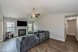 104 Goldstone Ct, Jacksonville, NC 28546 - Photo 8