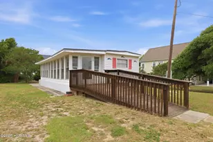 117 W Sea View Dr, Emerald Isle, NC 28594 - Photo 2