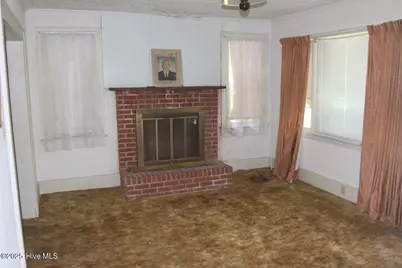 709 Quail Street, Elizabethtown, NC 28337 - Photo 8