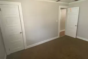 704 Dixon St, Kinston, NC 28501 - Photo 8