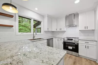 200 Devonshire Avenue W, Seven Lakes, NC 27376 - Photo 12