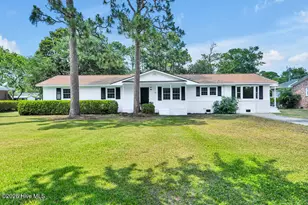 809 Pine Valley Dr, Wilmington, NC 28409 - Photo 1