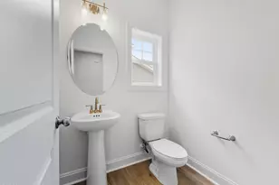 622 Acacia St, Vass, NC 28394 - Photo 6