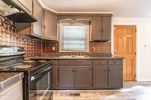 885 S Stephens St, Southern Pines, NC 28387 - Photo 14